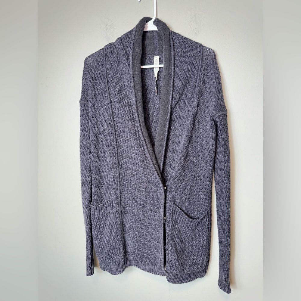 Lululemon Post Practice Cardigan Sweater Navy‎ Blue Women's Sz 2 Thumbholes Snap